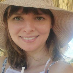 Meet your Posher, Annarose